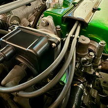 Load image into Gallery viewer, Distributor Cap Bolt 15mm/30mm Package
