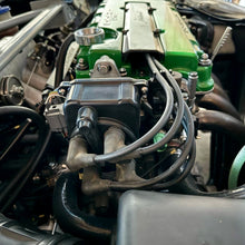 Load image into Gallery viewer, Distributor Cap Bolt 15mm/30mm Package
